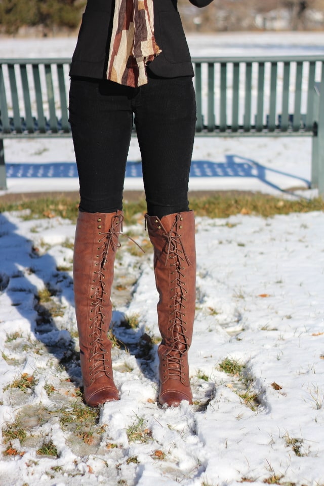 How to rock an almost all-black outfit. Corduroy pants, black fitted blazer, knee high boots, and bowler hat.