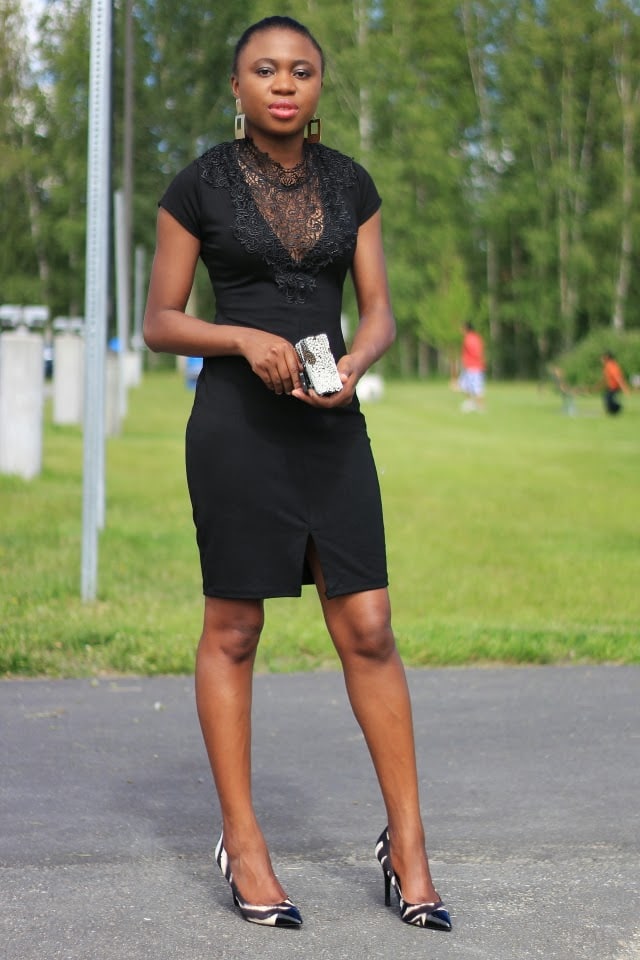 Paneled dress + Capped toe pumps