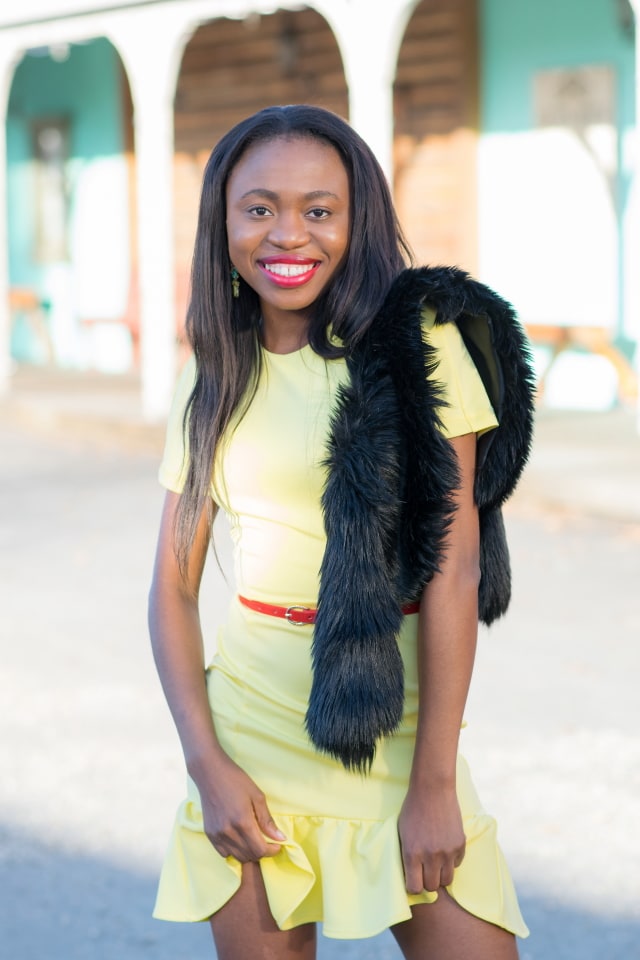 Fashion blogger, La Passion Voutee, Louisa, Yellow peplum dress, Fur scarf