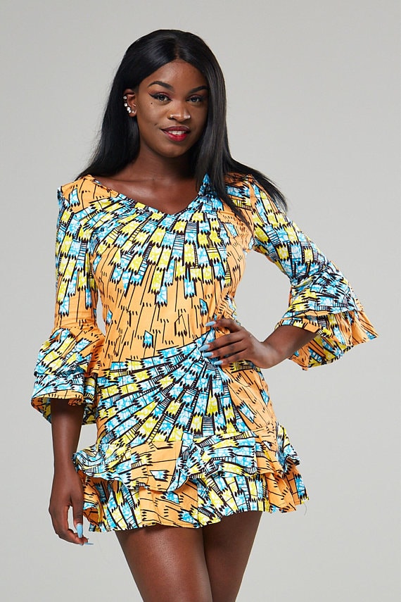 50+ best African print dresses | Looking for the best & latest African print dresses? From ankara Dutch wax, Kente, to Kitenge and Dashiki. All your favorite styles in one place (+find out where to get them). Click to see all! Ankara, Dutch wax, Kente, Kitenge, Dashiki, African print dress, African fashion, African women dresses, African prints, Nigerian style, Ghanaian fashion, Senegal fashion, Kenya fashion, Nigerian fashion #fashion #ankara #kente