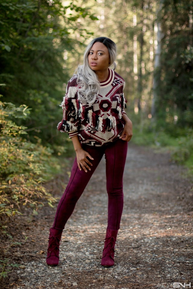 Wine/burgundy is a hot color this fall and winter. Check out these fashion bloggers wine outfit inspiration. 