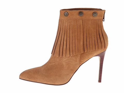 50 Trendy Fall Booties under $50 | Searching for cute, trendy and affordable ankle booties for fall? Find the most stylish fall boots from cutout booties and tie-up booties, to classic stacked heels bootie, Western boots, and wedges from some of the best known fast fashion brands. All of these amazing styles in one place (+ where to get them). Click to see all!