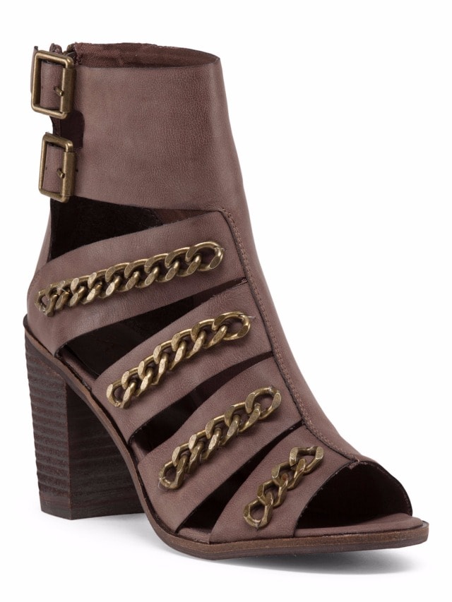 50 Trendy Fall Booties under $50 | Searching for cute, trendy and affordable ankle booties for fall? Find the most stylish fall boots from cutout booties and tie-up booties, to classic stacked heels bootie, Western boots, and wedges from some of the best known fast fashion brands. All of these amazing styles in one place (+ where to get them). Click to see all!