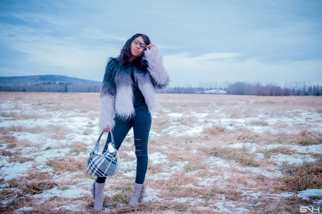 Faux fur jacket outfit | A trendy fall street style combining ombre faux fur coat, ripped black jeans, fringe ankle booties. Fashion blogger | Alaska | Black blogger | Fall fashion | Ripped denim