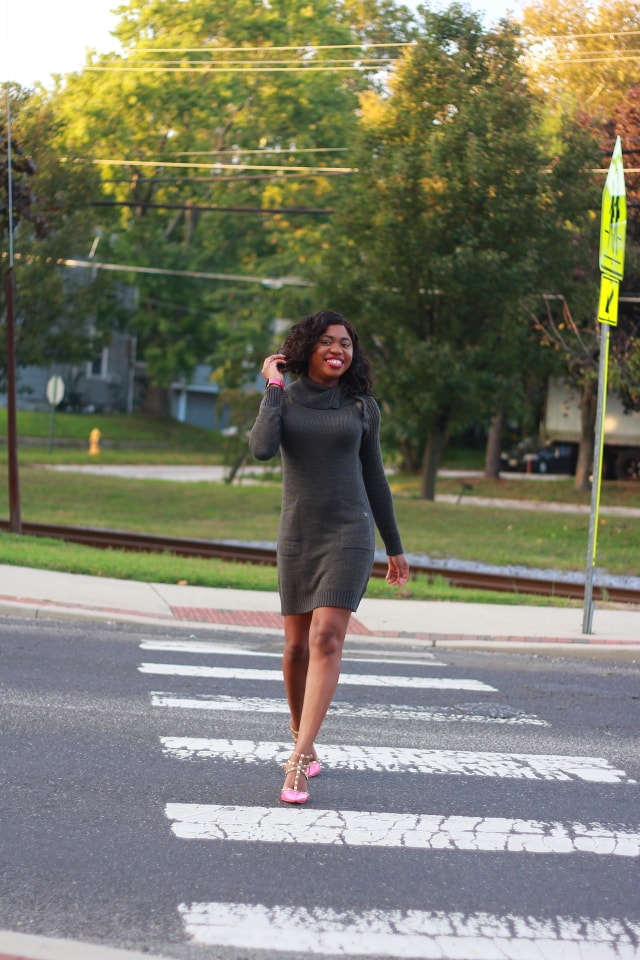 Green is the new black! Crushing on this sweater dress outfit perfect for fall and winter. Had no idea that ethical and sustainable clothing could look this great. Imagine what you'd do differently if you knew more about eco-friendly clothes that are both versatile and super stylish. #ootd #winter #sweater