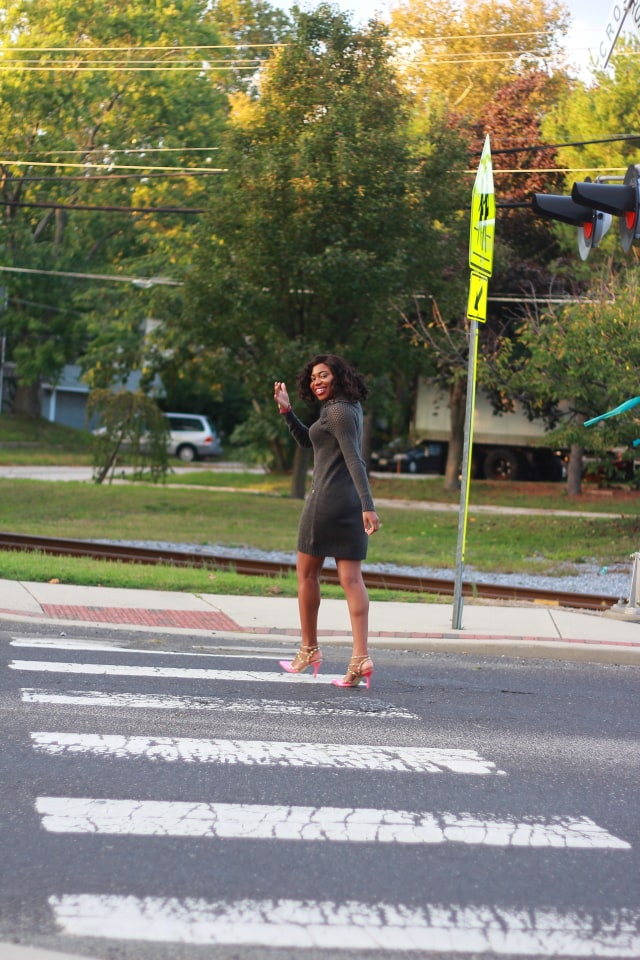 Green is the new black! Crushing on this sweater dress outfit perfect for fall and winter. Had no idea that ethical and sustainable clothing could look this great. Imagine what you'd do differently if you knew more about eco-friendly clothes that are both versatile and super stylish. #ootd #winter #sweater