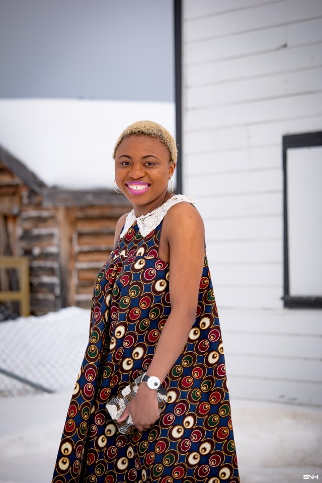 Fashion blogger, Louisa takes us on a month-long series rocking the prettiest African print styles. This ankara flared dress as me oohing and ahhing. The perfect dress for a balmy summer dress. The free-flowing form makes the African print dress a breathable and comfortable option. Love how she makes winter look so warm! #ankara #africanprint #ankarafashion Kitenge, Dashiki, African print dress, African fashion, African women dresses, African prints, Nigerian styleNigerian fashion