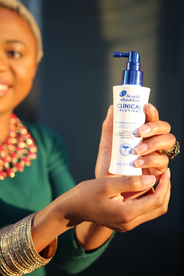 That itch, it starts as a little tickle followed by an irresistible urge to scratch. I know! I've been there too. In fact, 71% of black women experience that itch/dryness/flaking. So I decided to try Head & Shoulders Clinical Solutions Leave-On Treatment with ZPT to find out if it truly delivers the relief it promises. I shared details about this product and IF it worked for me! Haircare, hairstyle, short hair, natural hair, kinky hair, black girl #dandruff #scalp #HeadShouldersPartner AD