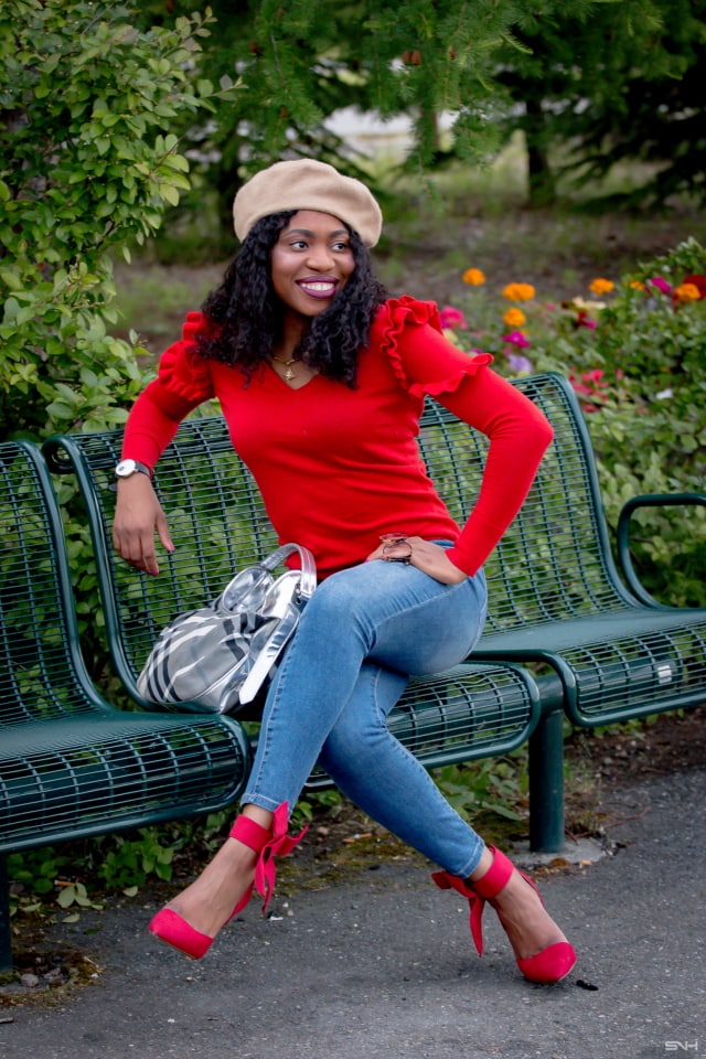 If you're at a loss on how to style a French beret right now, READ this post! For the longest time, I struggled to make a black beret look good on me like it did on others. Read on to find out 10 easy ways to wear a French beret this season + the latest trends in beret hat fashion and where to get them. #beret