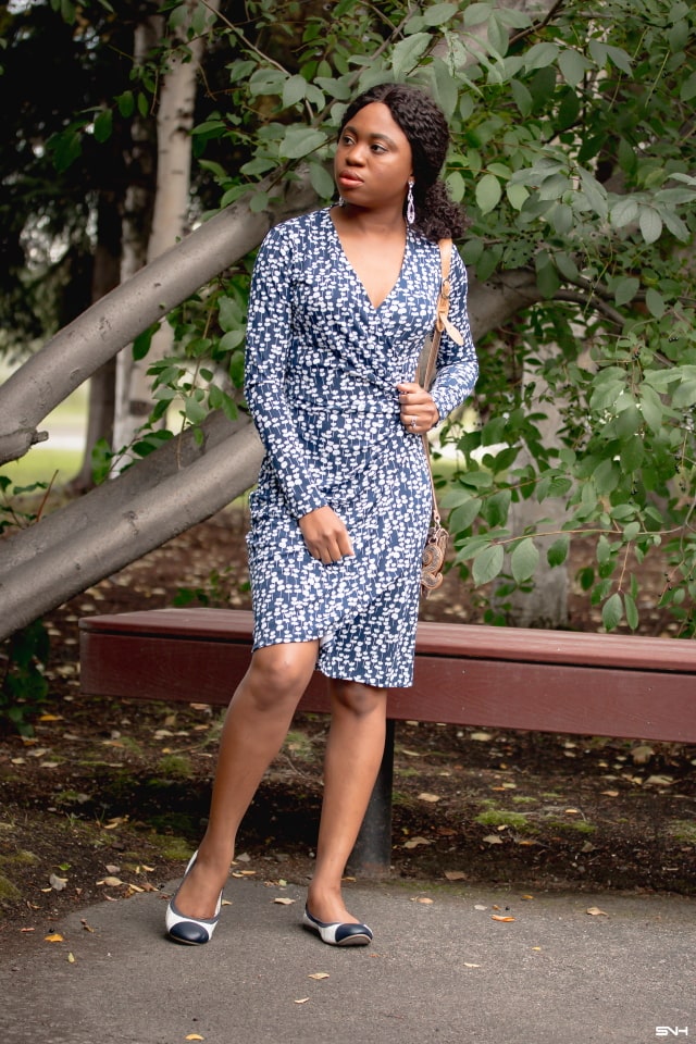 Styling this chic navy floral wrap dress in two simple ways today to show you how to get the most out of your wardrobe. Everyday style for women! Alaska fashion blogger, faux wrap dress, Amazon wrap dress, fall fashion, New Jersey fashion blogger, workwear, office style