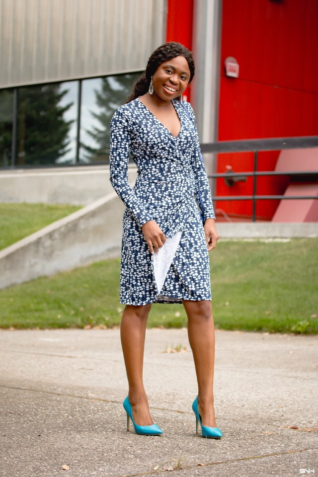 Styling this chic navy floral wrap dress in two simple ways today to show you how to get the most out of your wardrobe. Everyday style for women! Alaska fashion blogger, faux wrap dress, Amazon wrap dress, fall fashion, New Jersey fashion blogger, workwear, office style