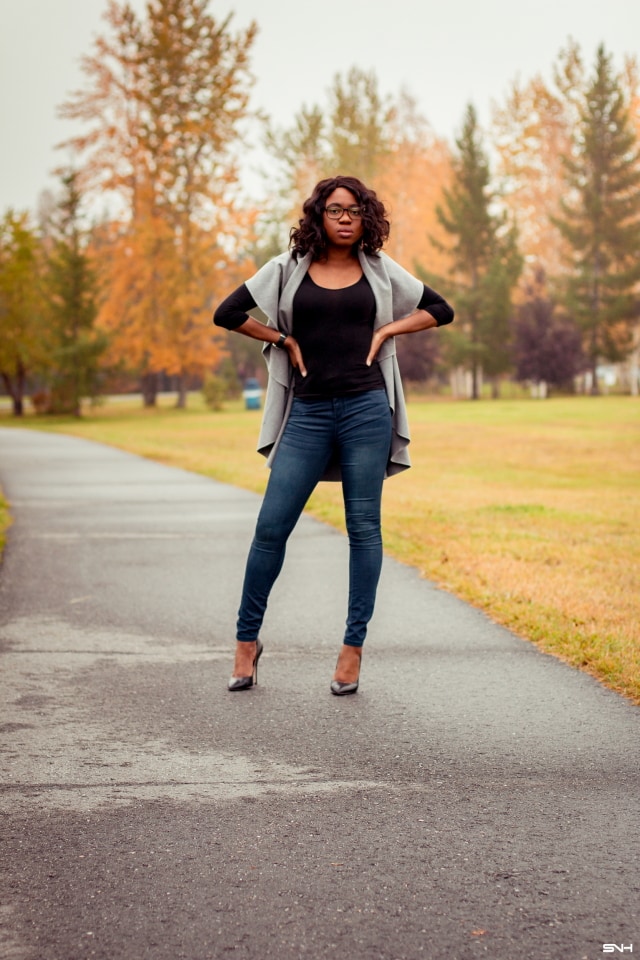 A shawl vest is a chic and affordable solution to dressing up boring, everyday clothing essentials. You’re going to love this clothing hack to help you get more wears out of clothes you already own. This post is all about how to wear a shawl vest in several ways, duster vest, draped vest, spring outfit for women, New Jersey fashion blogger, black style blogger