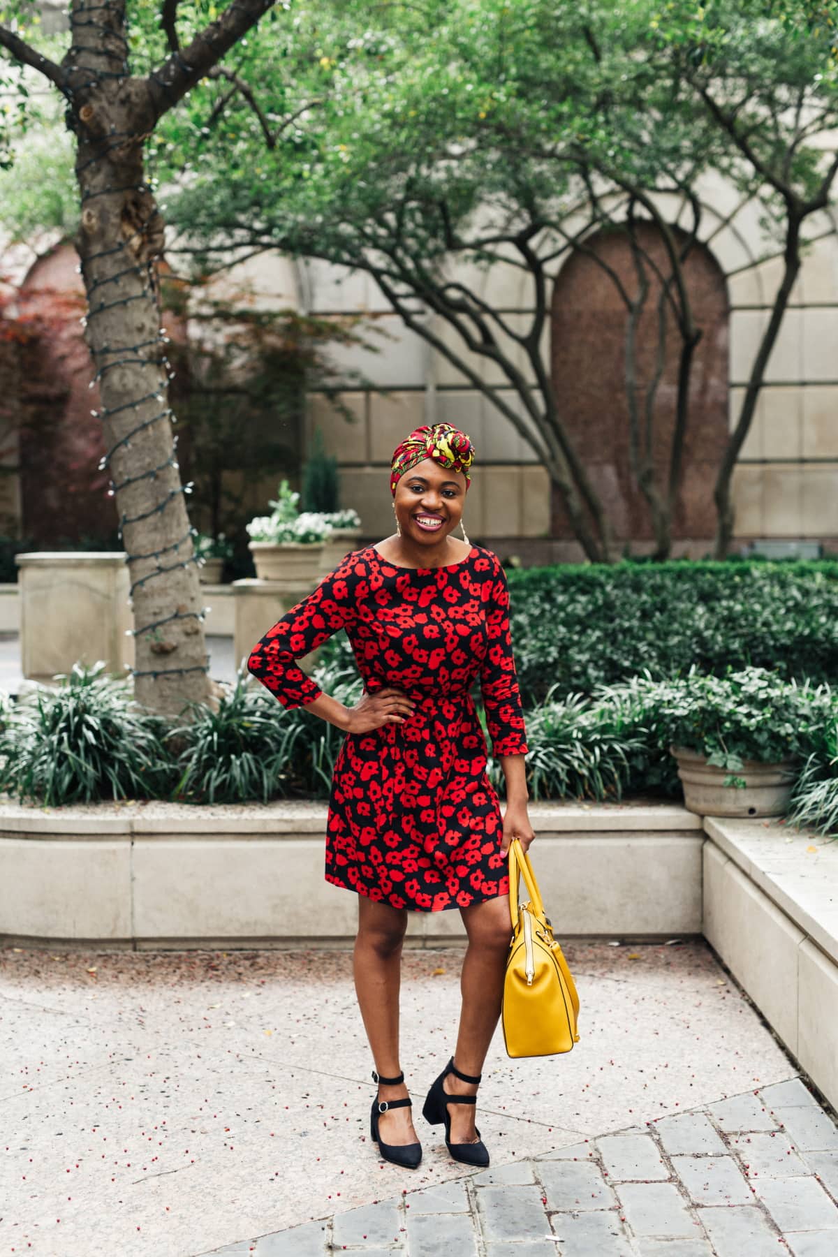 New Jersey fashion blogger shows us how A unique workwear look that embraces your culture. Easily transition this summer style from office wear to church outfit, date night, and casual everyday wear. #africantrends #springstyle #nigerianfashion #headpiece