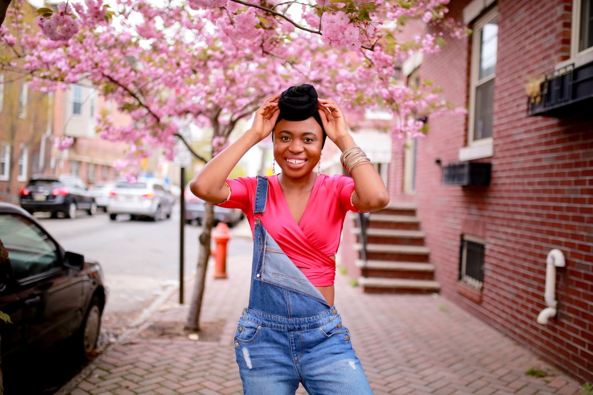 New Jersey fashion blogger shows us her favorite way to wear the distressed denim overalls trend. Regain that youthful vibe for a day out or dress it up for work and meetings. #distressedjeans #overalls
