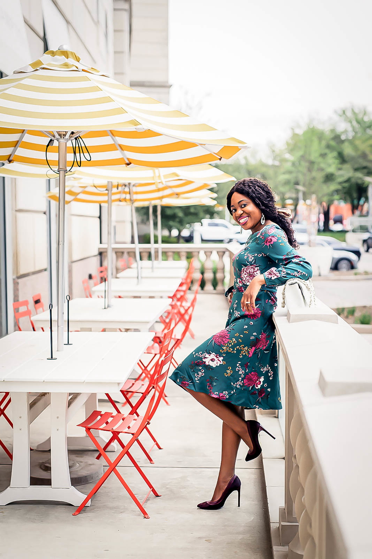 This knee-length a-line dress is seriously the best floral dress for summer. A nice but not overpowering contrast of colors makes this dress perfect for weddings, cocktails, work, and red carpet events. Your wallet will thank you too. #summerfashiontrends #weddingguest