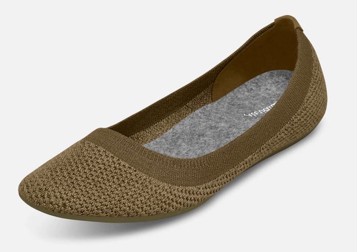 #balletflats The Yosi Samra ballet flats is arguably one of the best alternative  for Tieks shoes. These comfy flats will not hurt your feet regardless of how long you wear it.
