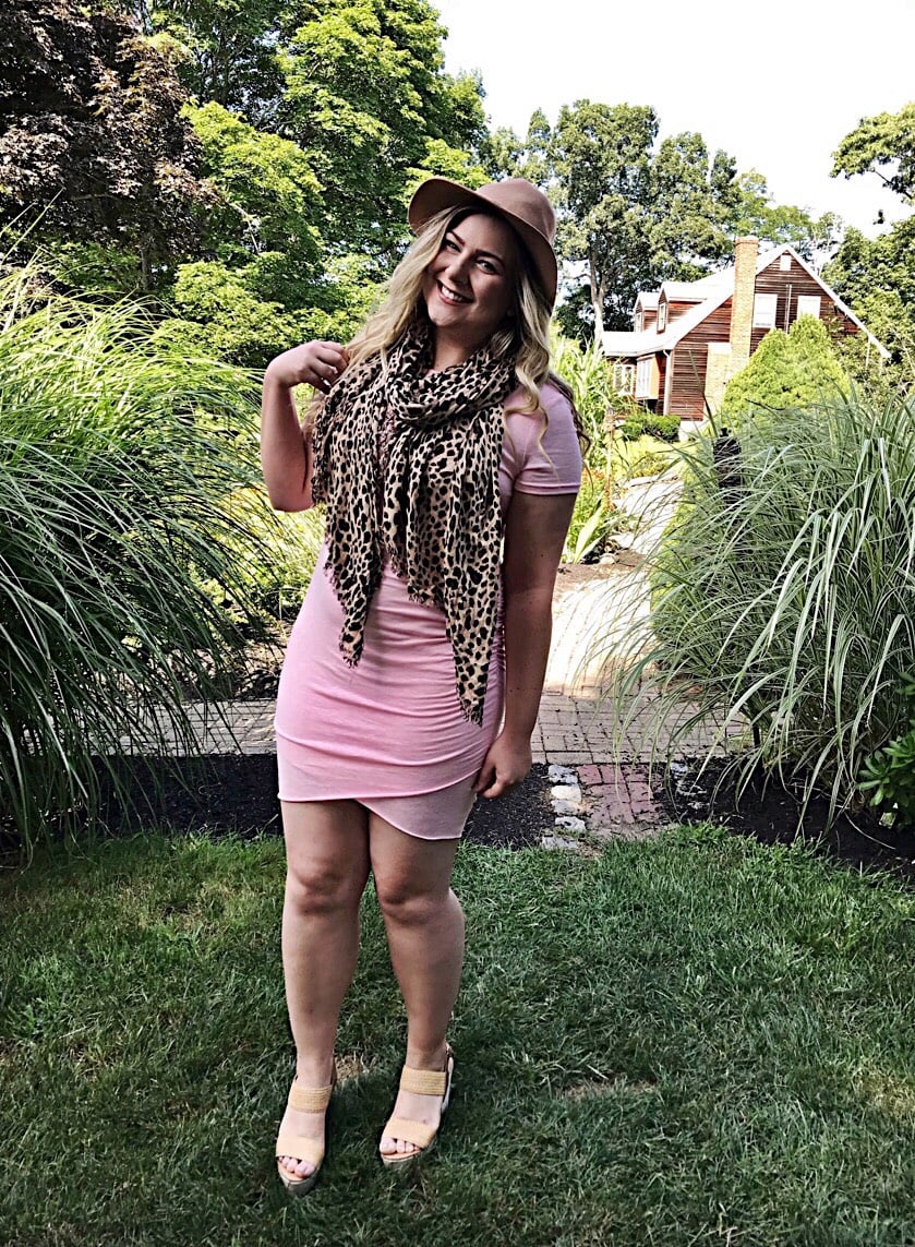 @rachelslookbook Rachel shares how to transition this Amazon t-shirt dress for fall with a lightweight animal print blanket scarf, platform heels, and fedora!