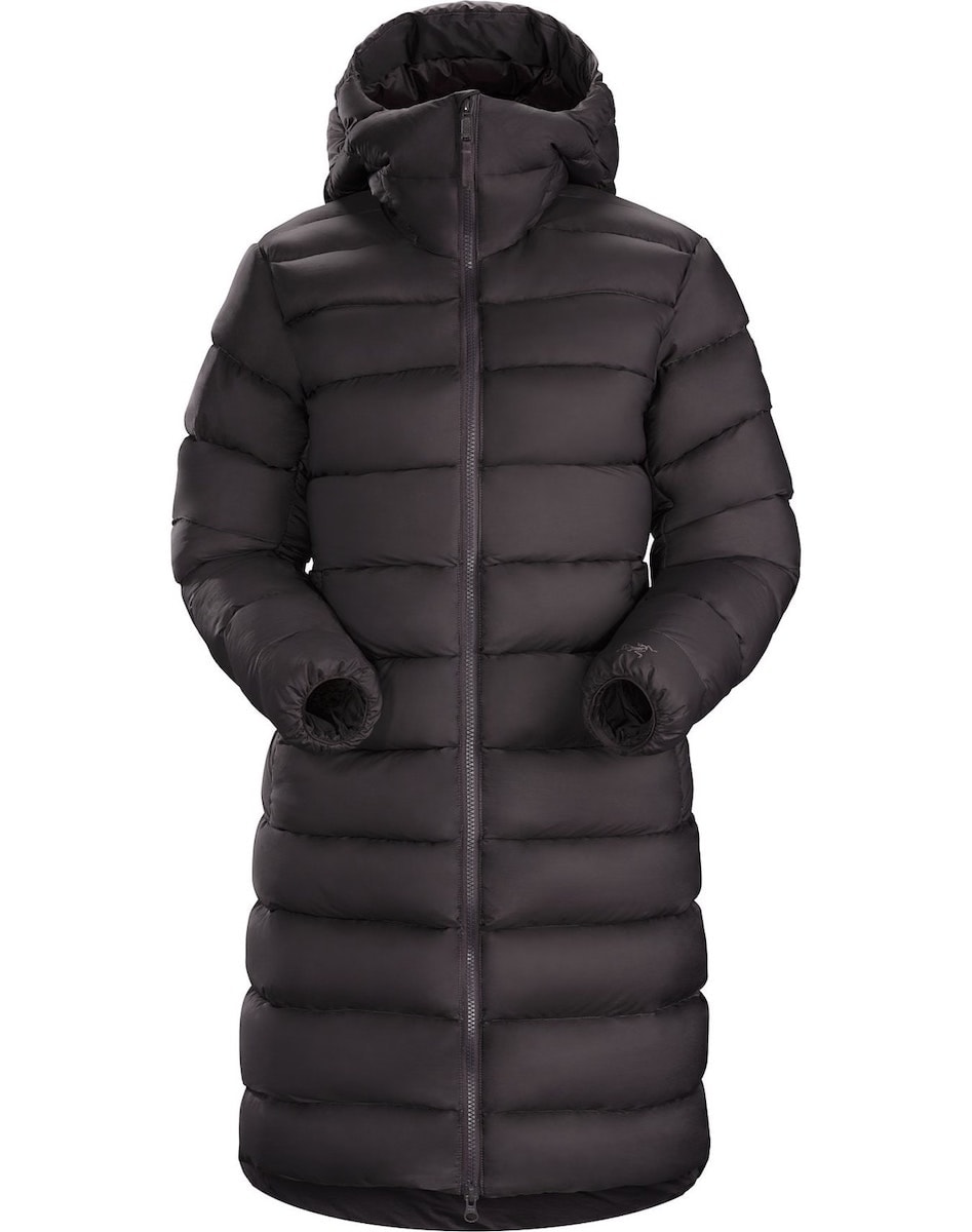 #canadagoose #downjacket Read this post before you hit the checkout button on that very expensive Canada Goose jacket. With over 20 Canada Goose alternatives, there’s an affordable winter jacket for you. Don’t spend you rent/mortgage on one jacket yet. #wintercoat #northface