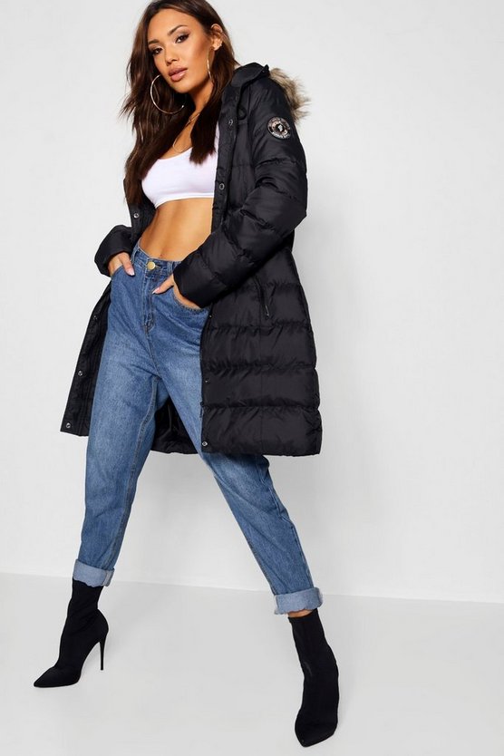 #designerbrands #winterjackets A roundup of 21 amazing alternatives to Canada Goose's parkas that are more affordable for a fraction of the price (as low as $38!). #downjacket