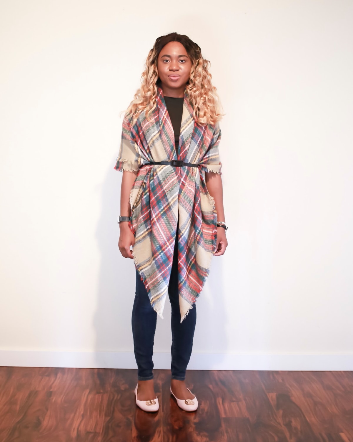 Want to keep warm AND change up your winter style this year? You’ll love these 5 easiest ways to style your blanket scarves this season.