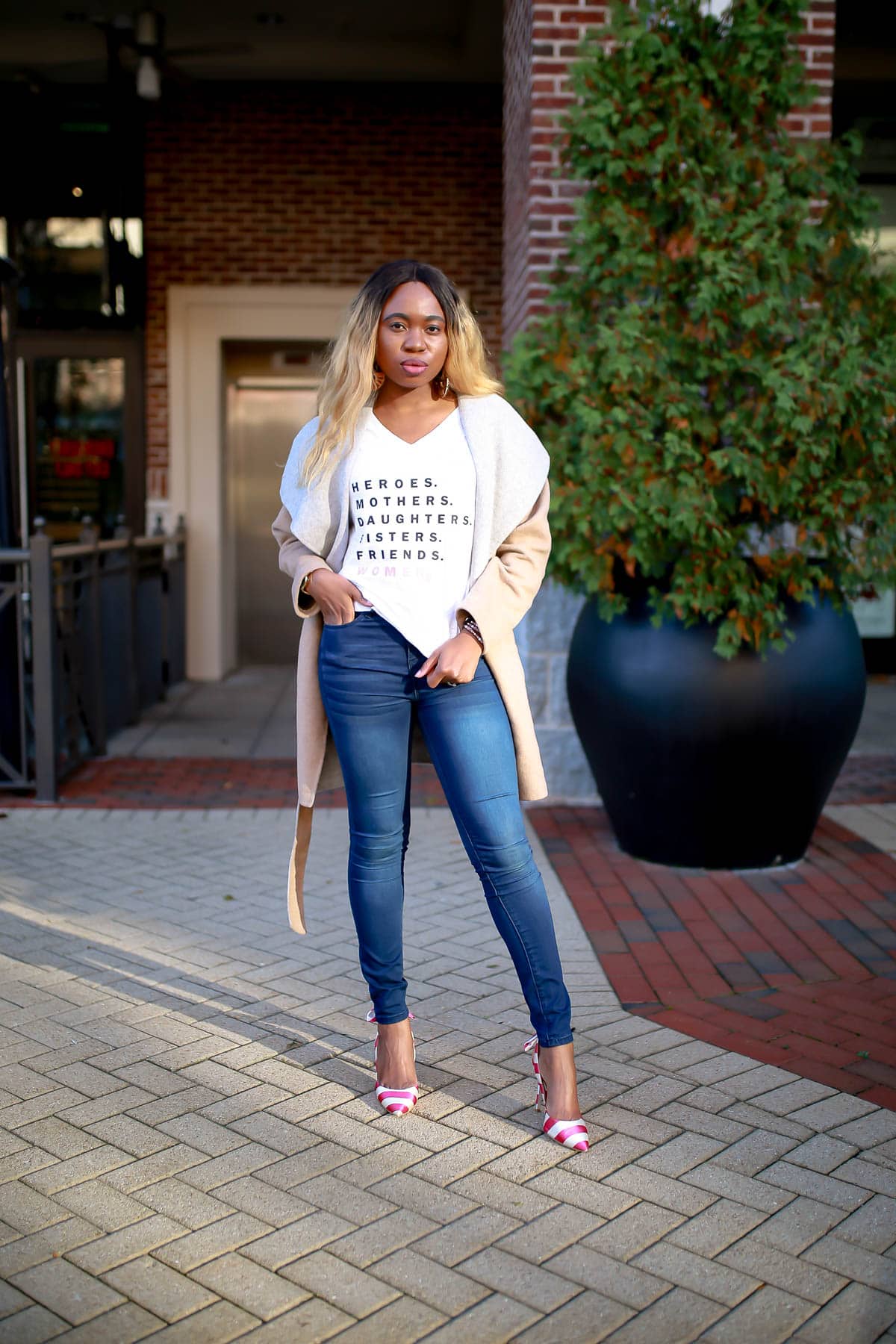 Fashion and lifestyle blogger, Louisa, shares how you can upgrade your denim and tee outfit with items you already have. And for fall, a trench coat or trendy wool jacket will keep you cozy and chic. Here’s how!