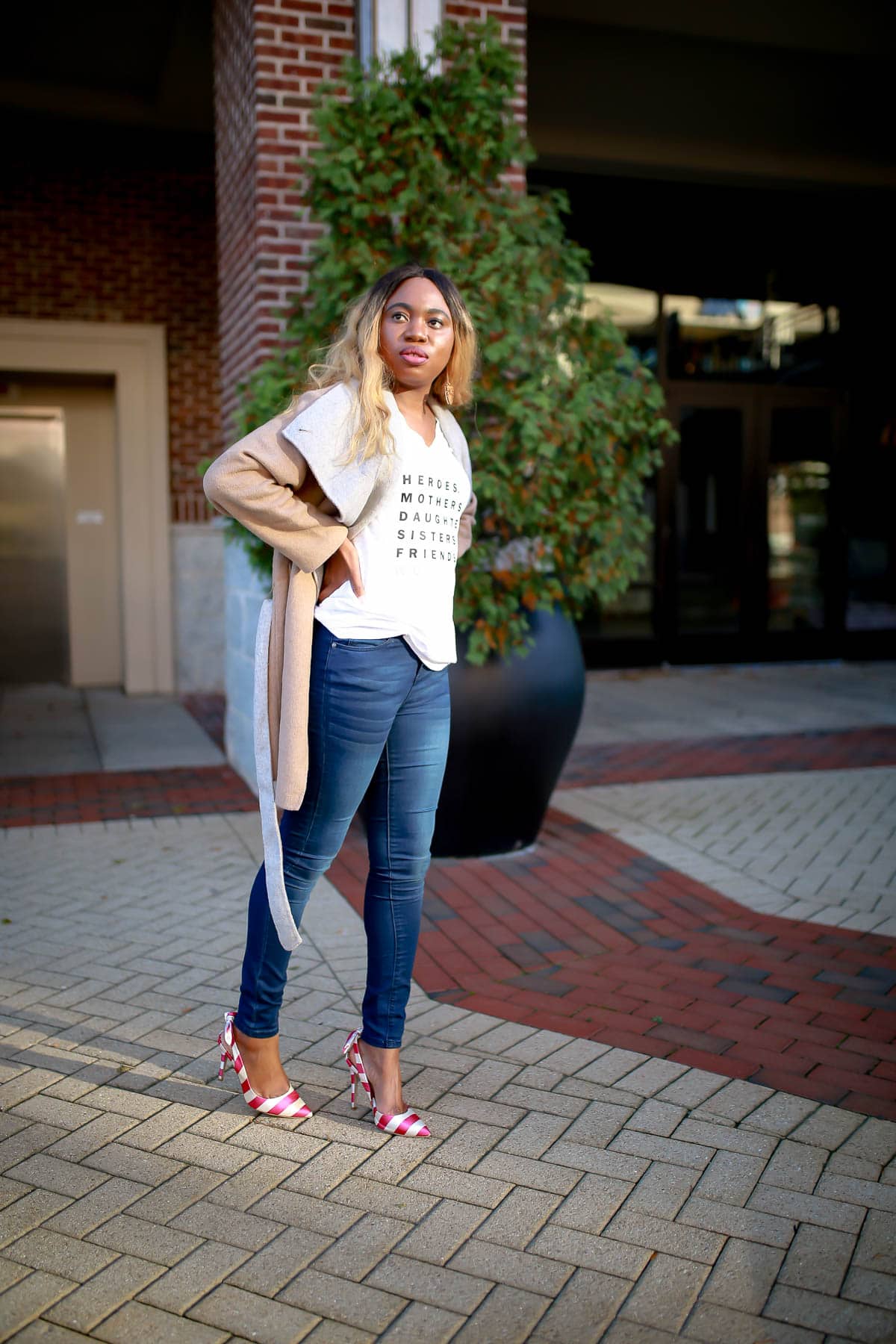 Fashion and lifestyle blogger, Louisa, shares how you can upgrade your denim and tee outfit with items you already have. And for fall, a trench coat or trendy wool jacket will keep you cozy and chic. Here’s how!