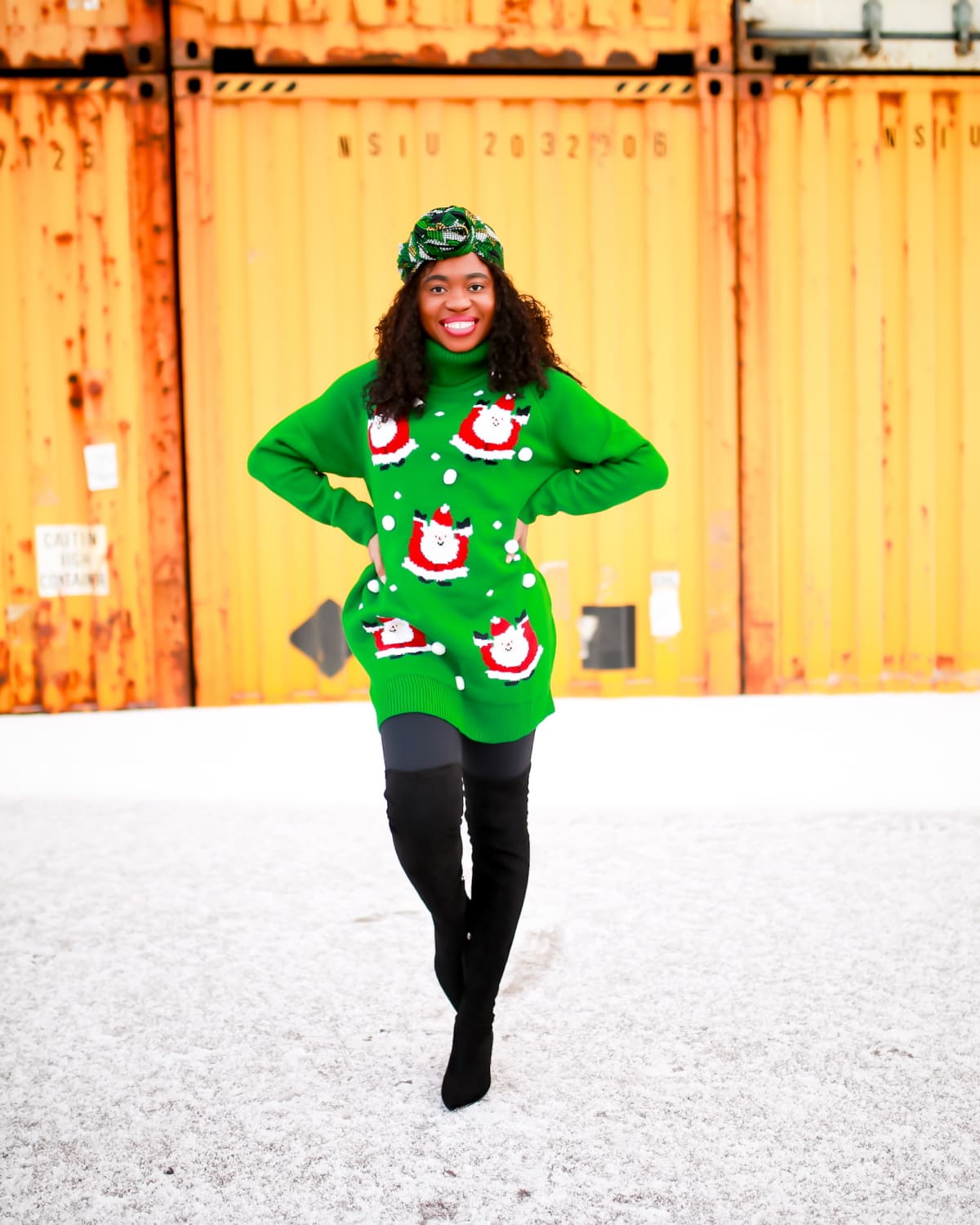 Looking for a stylish and cute Christmas sweater dress to rock this year? You're in luck! This affordable Xmas sweater is up for grabs and ships free. How to style your sweater and where to get this sweater dress right now. #uglychristmassweater #sweatersforwomen