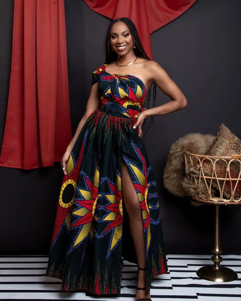 #africanfashion #ankarastyles #ankarafashion Ultimate guide on the best African styles, in particular, wax print maxi dresses and fashionable ankara styles for women this year. Style blogger and African print lover, Louisa, rounds up her top picks and where you can get them for less today. Click for more!