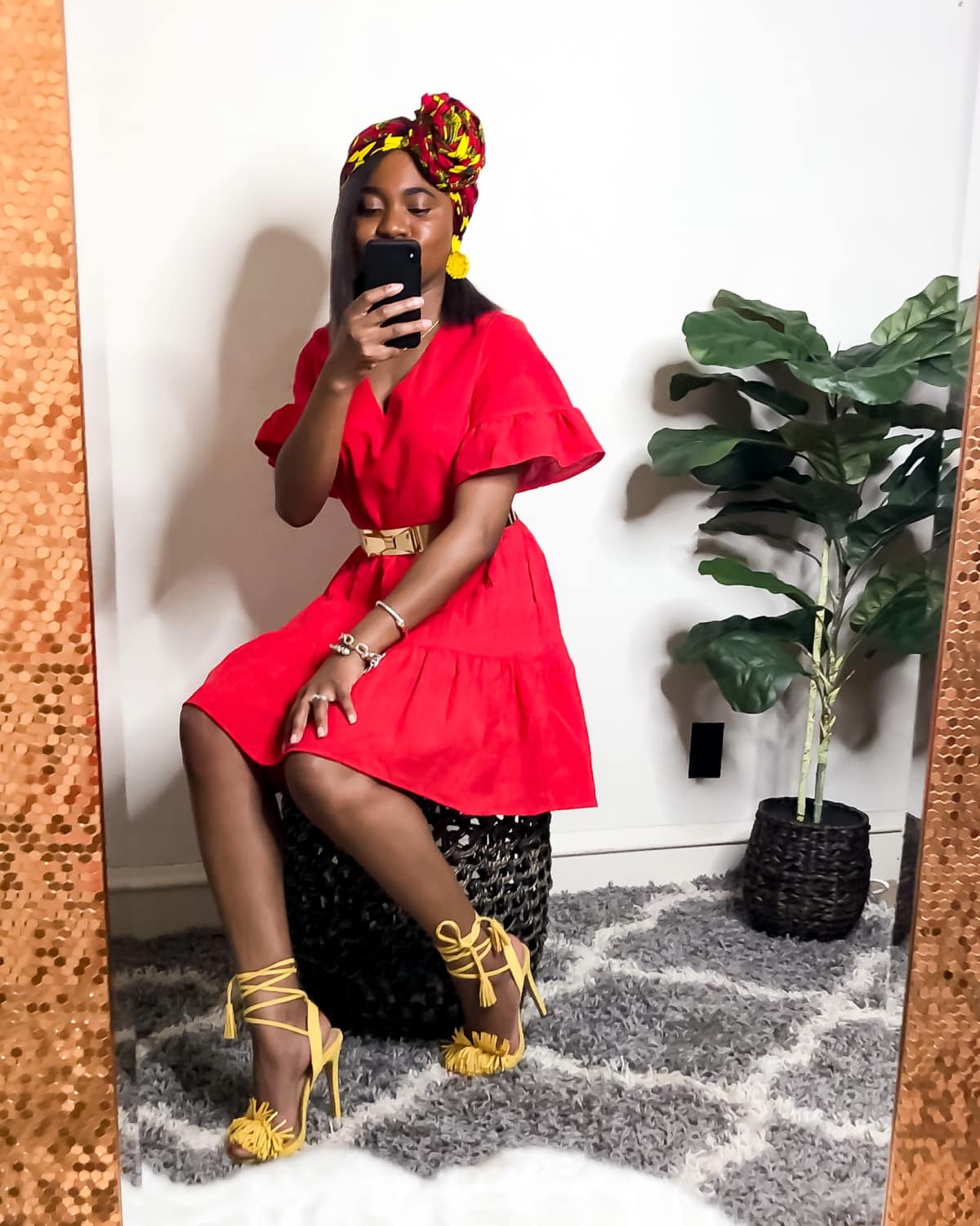 Whether you’re looking for a stylish outfit for work or play, you’ll love this on-trend red dress outfit ideas to take you from work or brunch to date night and more.