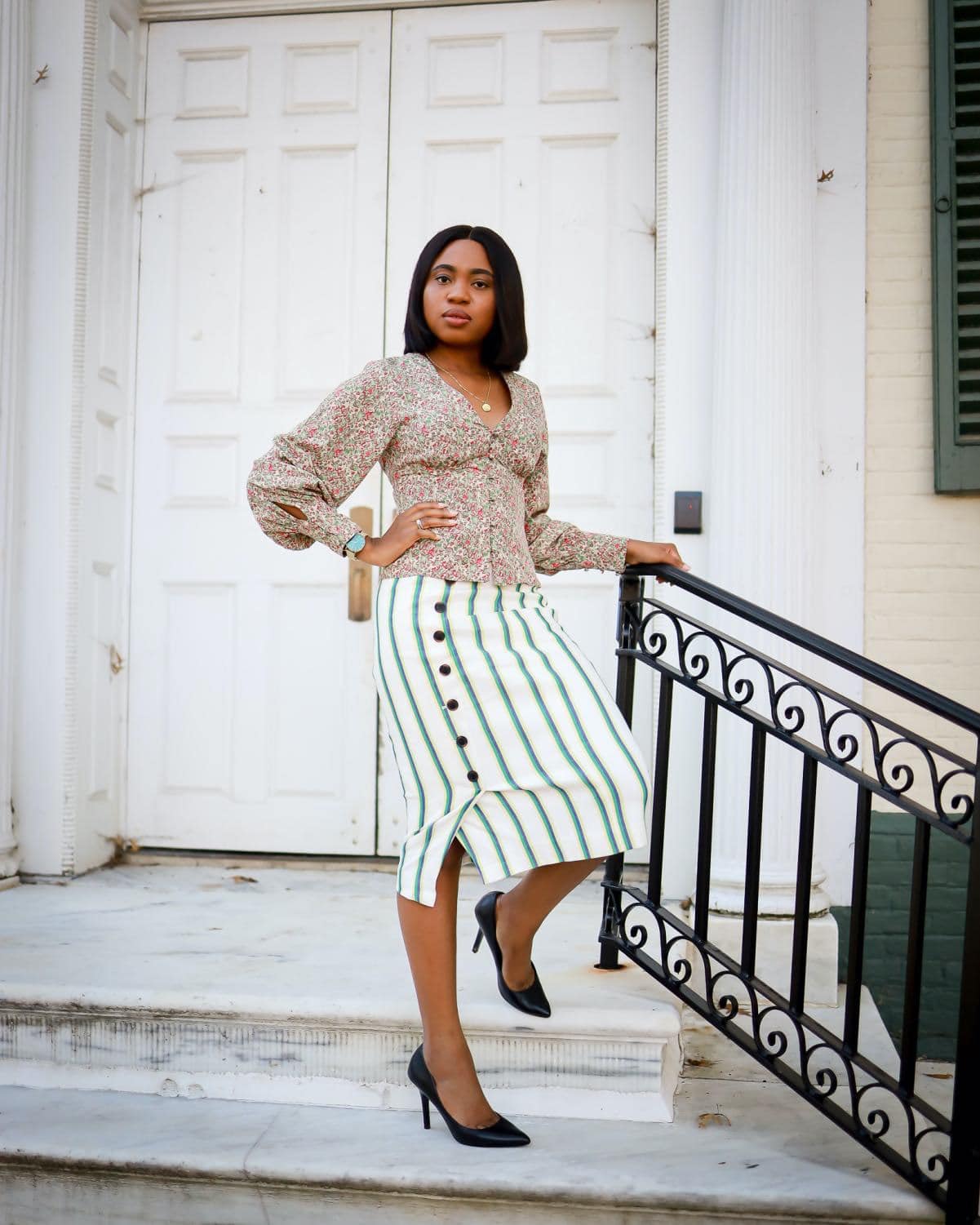 Green skirt on sale work outfit