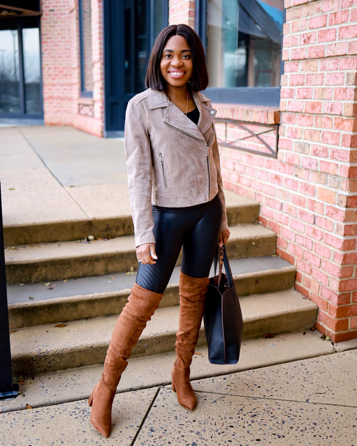 How to wear Spanx faux leather moto leggings | These leggings are hyped as being a staple in any wardrobe. Even for winter? Sharing my thoughts and experience wearing this Spanx leggings on whether it is truly versatile and worth the hype. Or if it’s a piece of overpriced leggings.