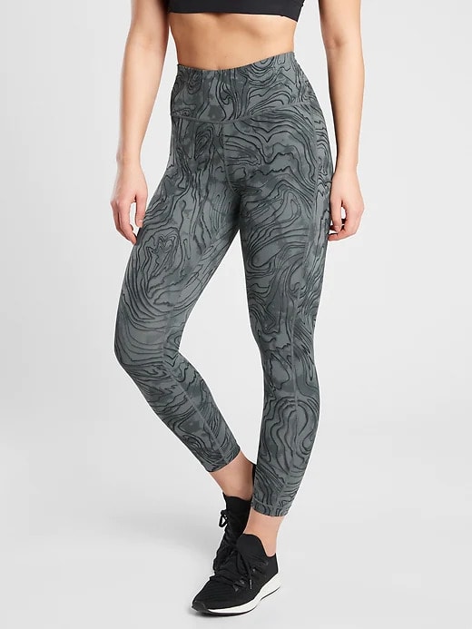 Athleta Ultimate Stash Pocket Printed 7:8 Tight