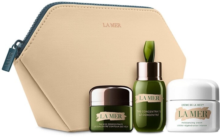 Nordstrom cardholders can now shop the best beauty deals from the 2022 Anniversary Sale. While everyone has their eyes on fashion, these are the ABSOLUTE best La Mer beauty deals yet. Get the La Mer Travel Size Transformation Set ASAP!