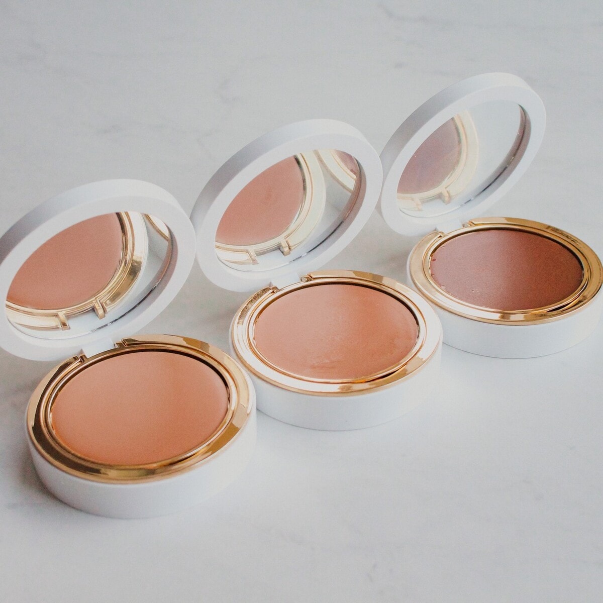 fashion fair Creme to Powder Skin Foundation
