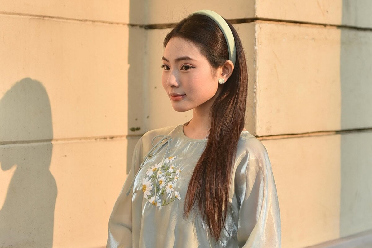 Long Hair With a Headband