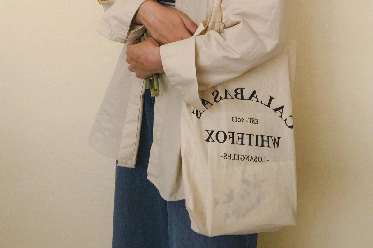 graphic tote bags