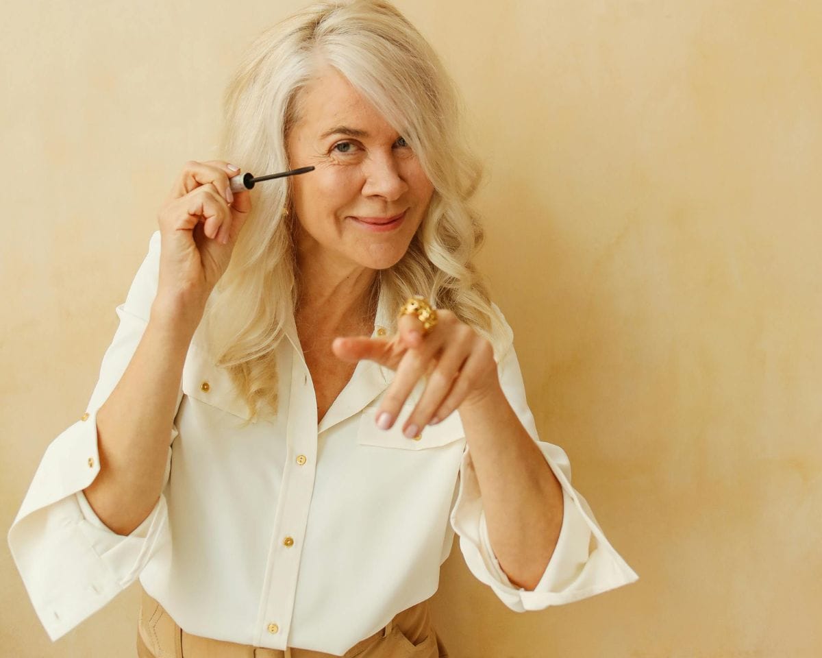 12 Secrets to Staying Stylish and Active Well Into Your 60s 14