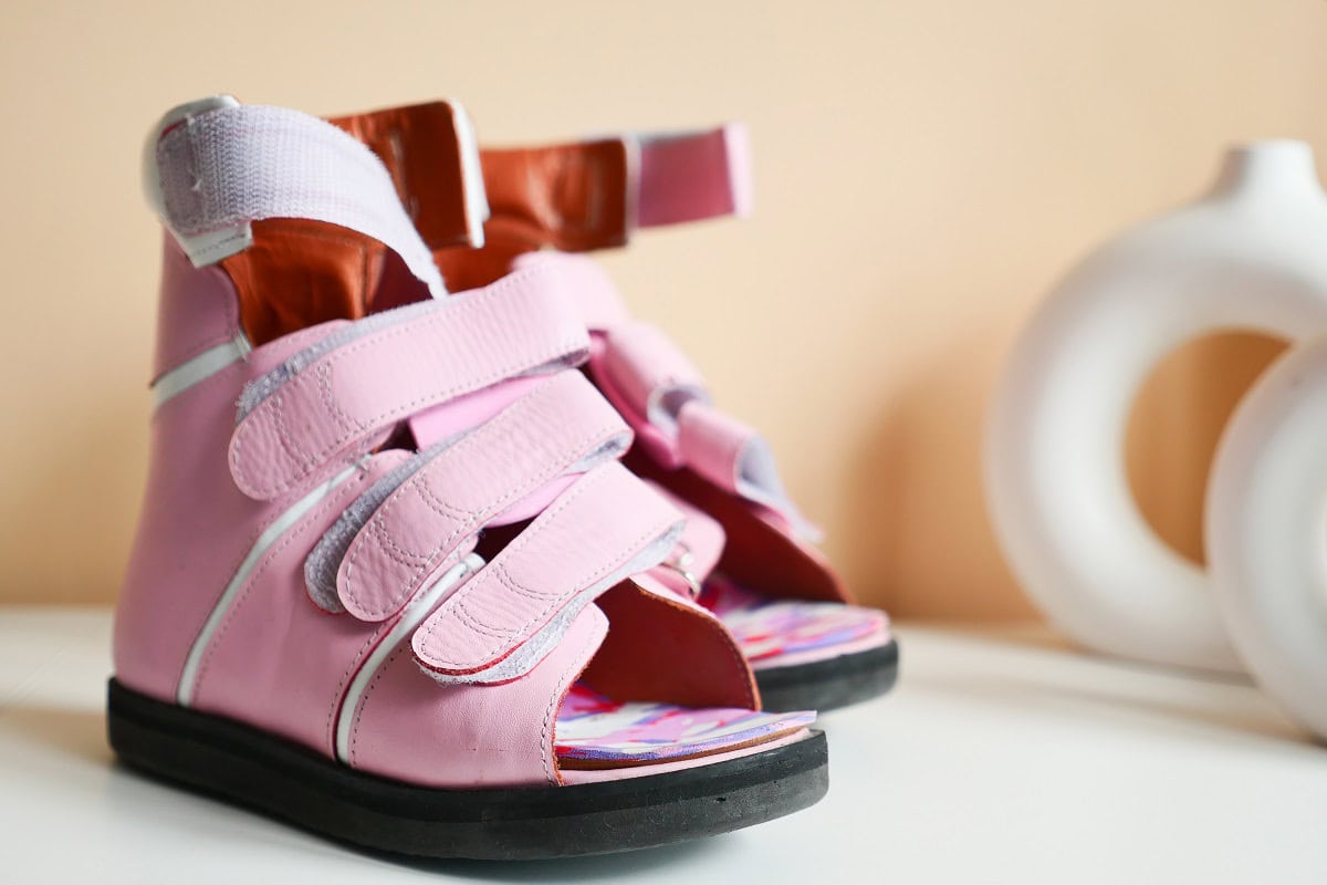 cerebral palsy disability shoe on table 2024 12 13 13 44 17 utc 1