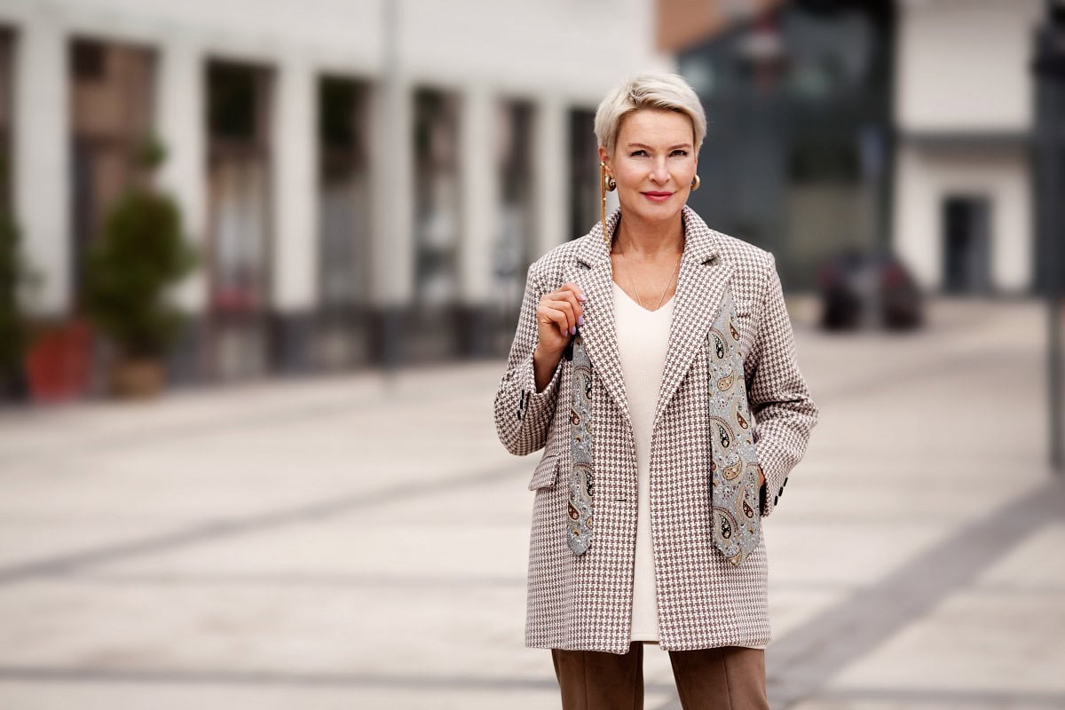 portrait of beautiful mature business woman fashio 2025 01 16 11 17 36 utc
