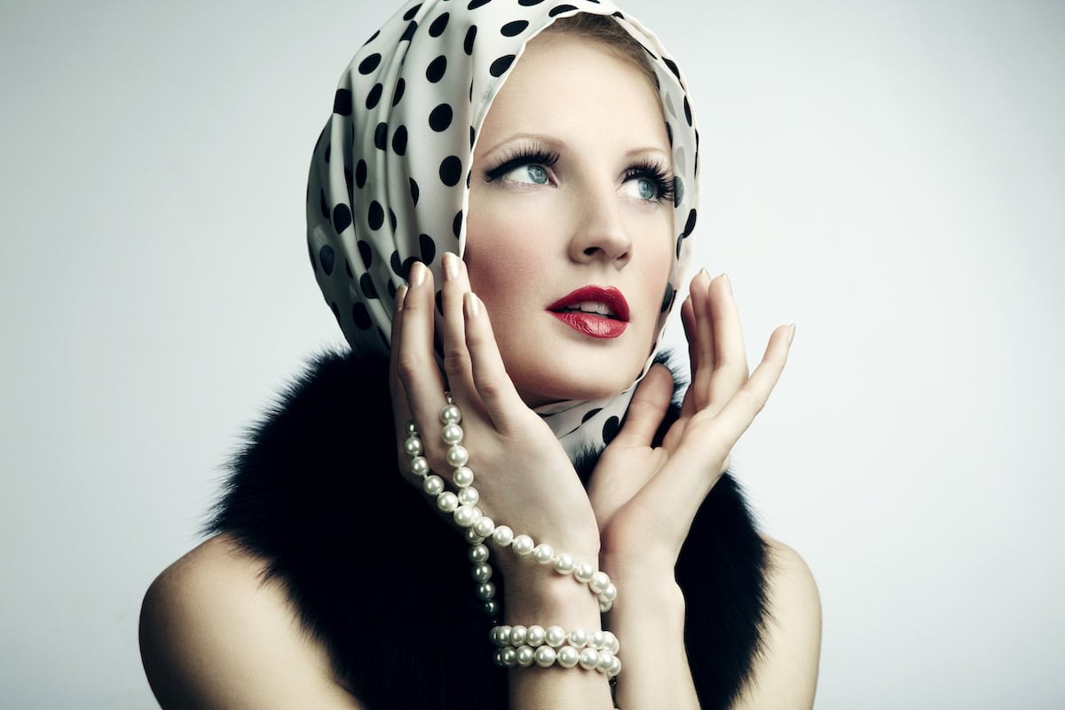 portrait of young beautiful woman with pearl neckl 2023 11 27 05 23 41 utc