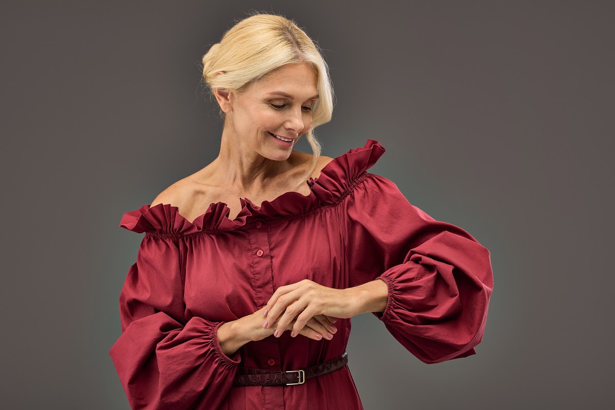 radiant elegance woman in red dress smiles 2024 11 16 13 43 53 utc