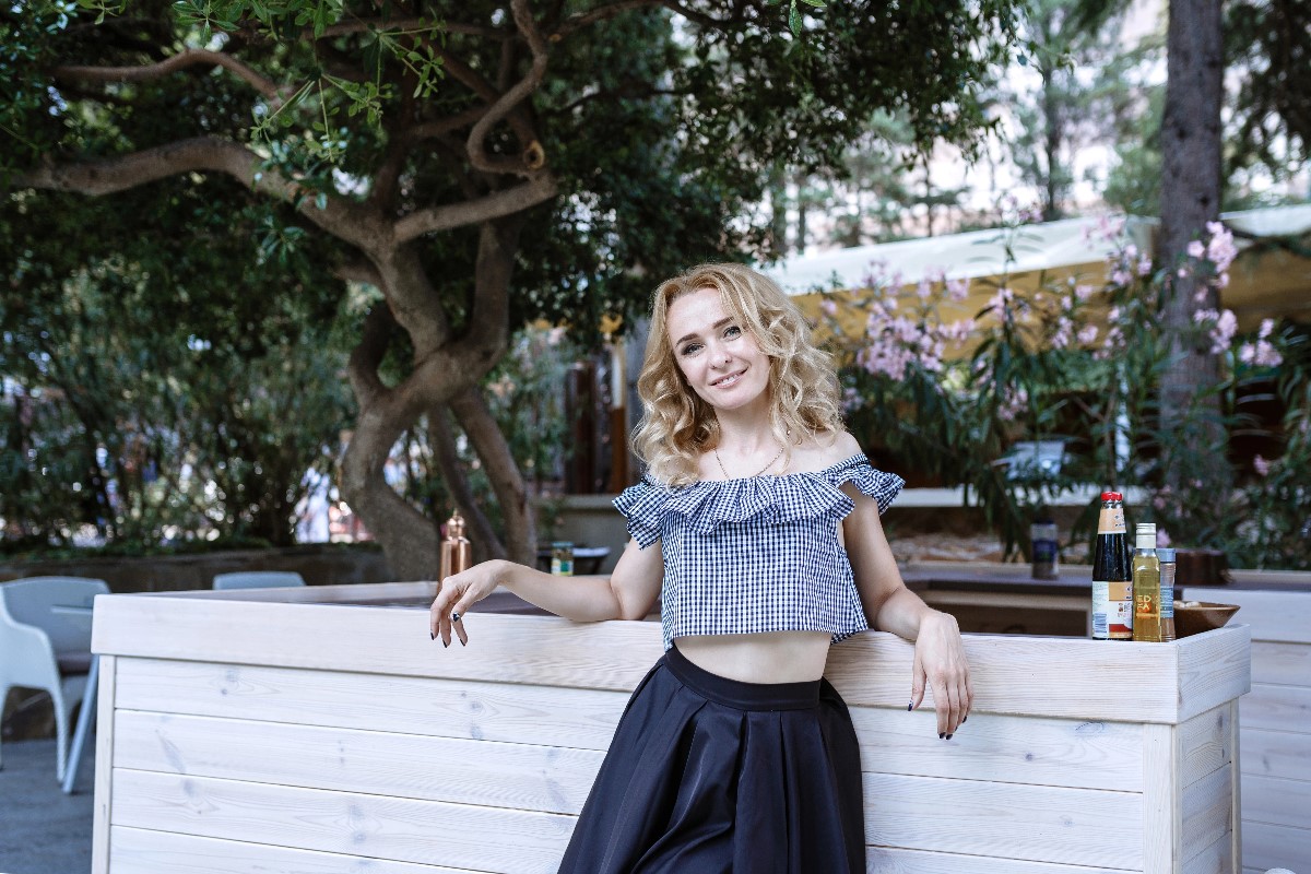Off shoulder top