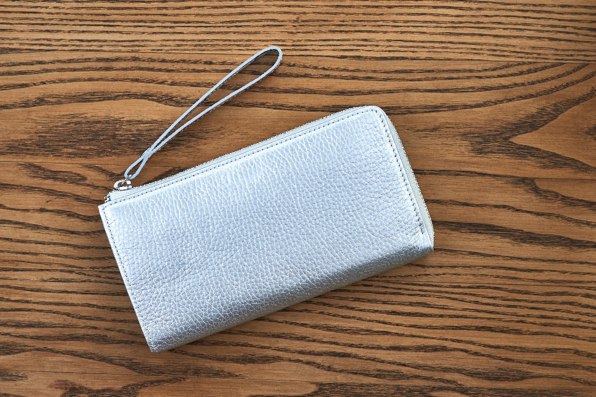 Wristlet bag