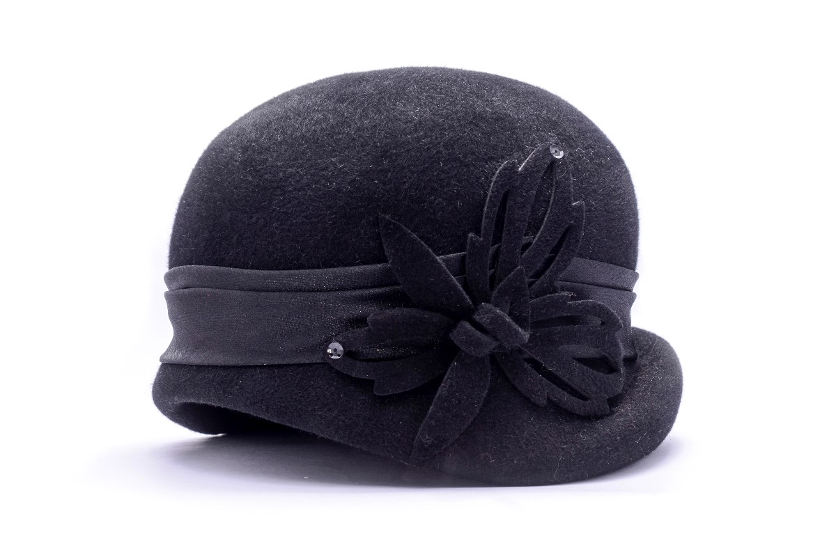 cloche hat