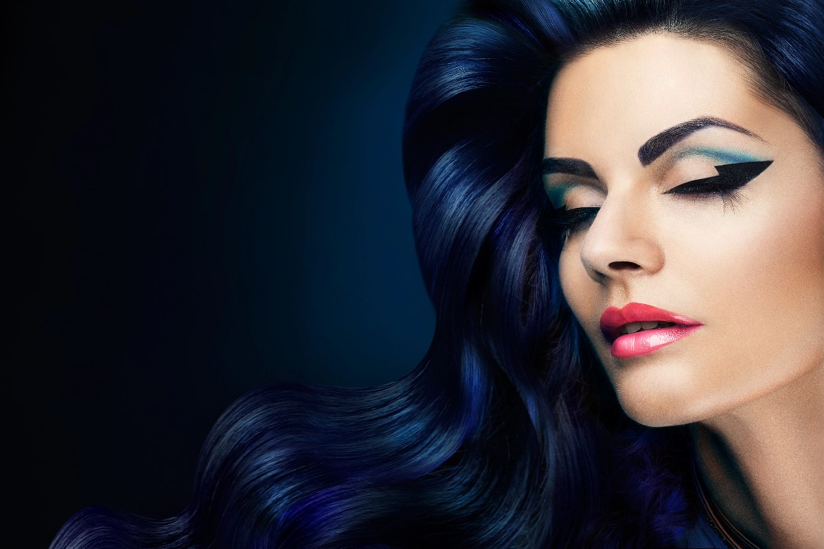 Navy blue eyeshadow