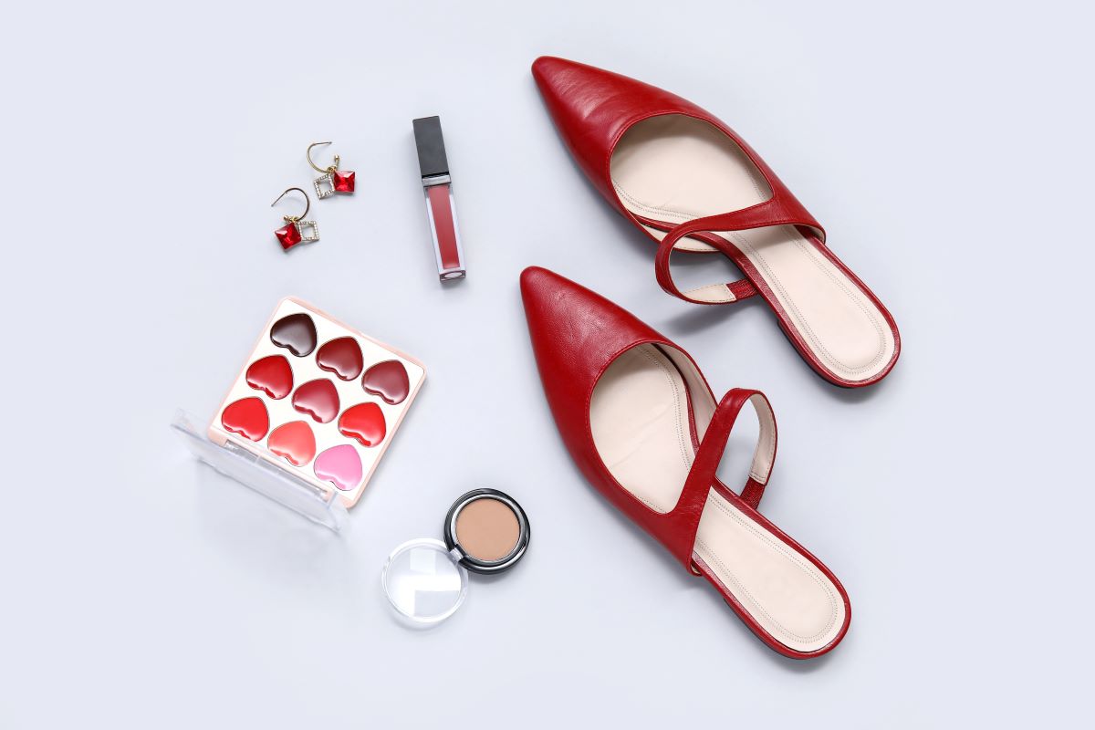 what shoes to wear with wide leg pants