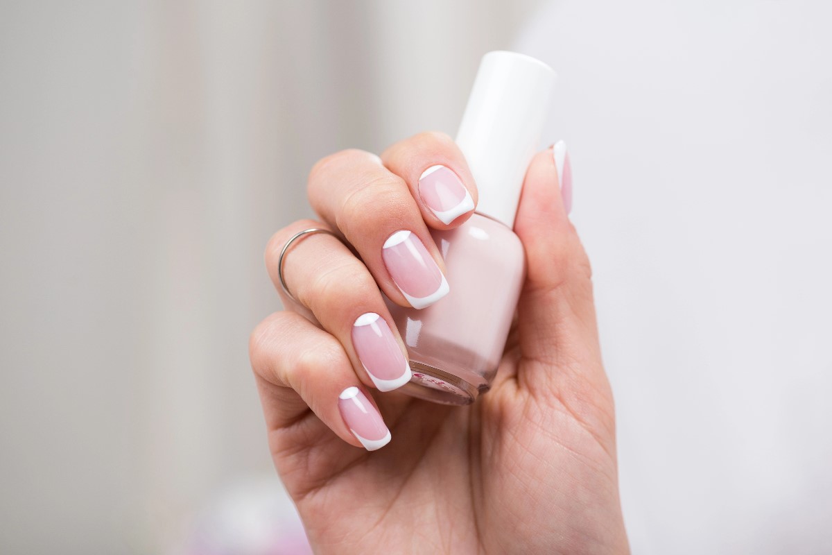 Squared oval nails