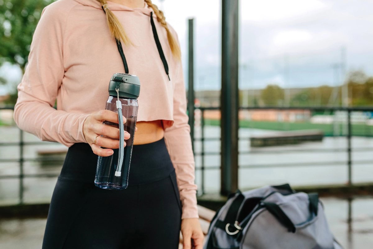 what to wear with flare leggings