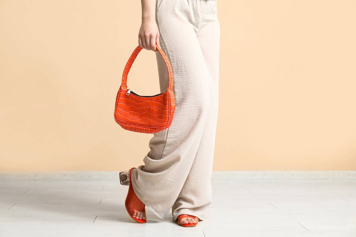 what shoes to wear with wide leg pants