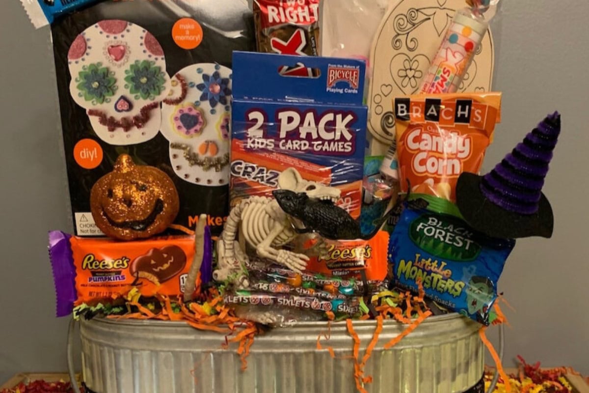 cheap boo basket ideas